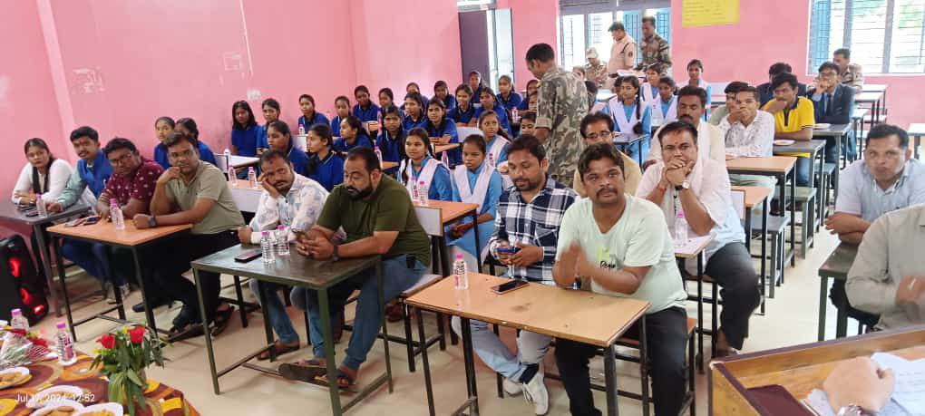 gariyaband एक दिवसीय नवीन कानून उत्सव का आयोजन किया गया