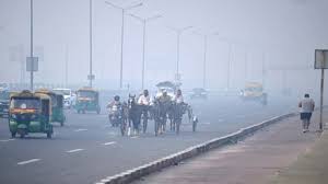 DELHI में AQI 500 पार:12 घंटे में ‘बहुत खराब’ से ‘खतरनाक’ कैटेगिरी में पहुंचा